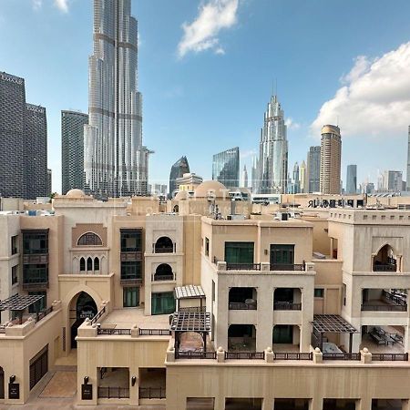 Incredible 2Br Apartment, Downtown With Burj & Dubai Mall View By Rich Stay Exterior foto