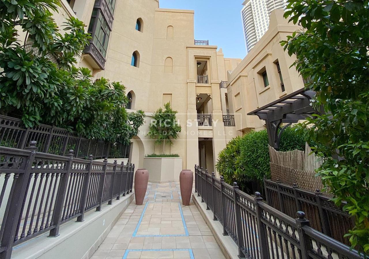 Incredible 2Br Apartment, Downtown With Burj & Dubai Mall View By Rich Stay Exterior foto